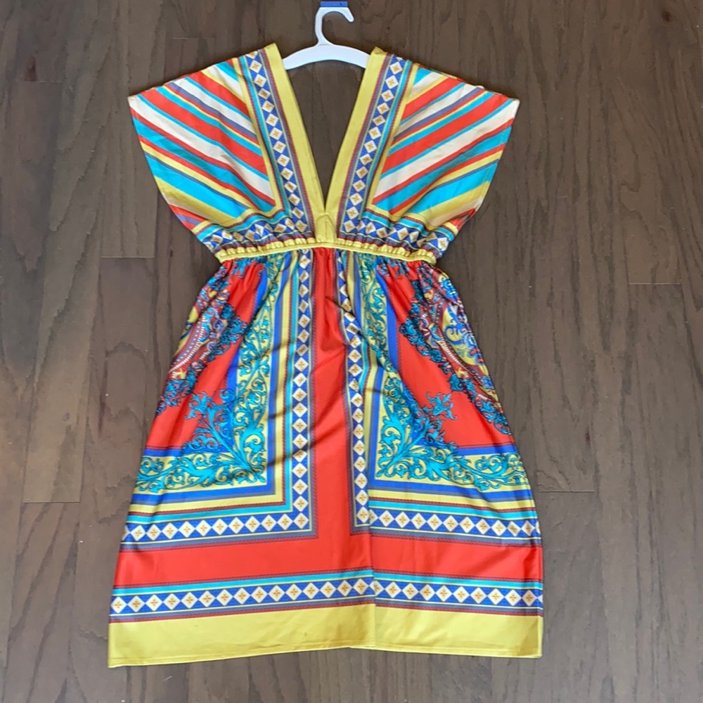 Deep v colorful dress. Great condition